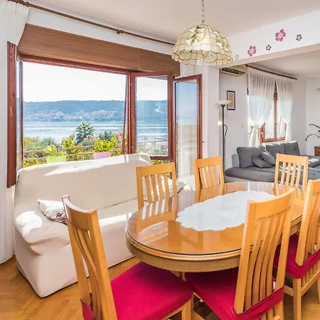 Beautiful In With Wifi Apartment