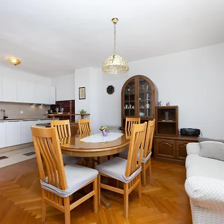 Awesome In With Wifi Apartment Trogir