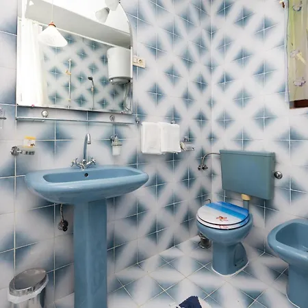 Apartment Beautiful In With Wifi Trogir